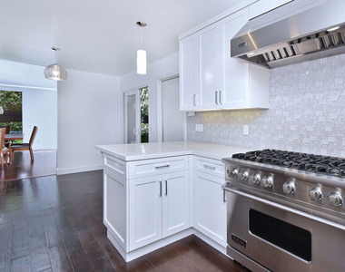 9908 Lancer Court - Photo Thumbnail 20