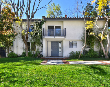 9908 Lancer Court - Photo Thumbnail 4
