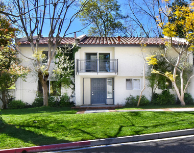9908 Lancer Court - Photo Thumbnail 3