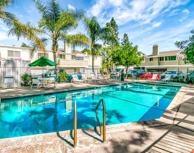 22135 Burbank Boulevard - Photo Thumbnail 39
