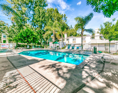 22135 Burbank Boulevard - Photo Thumbnail 41