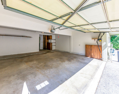 22135 Burbank Boulevard - Photo Thumbnail 35