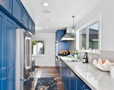 27208 Pacific Coast Highway - Photo Thumbnail 6