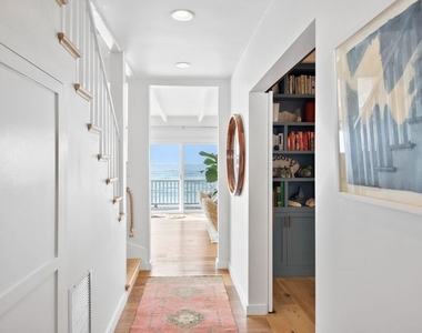27208 Pacific Coast Highway - Photo Thumbnail 11