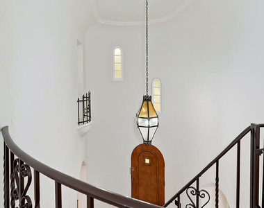 6348 Colgate Avenue - Photo Thumbnail 8