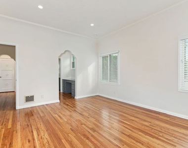 6348 Colgate Avenue - Photo Thumbnail 12