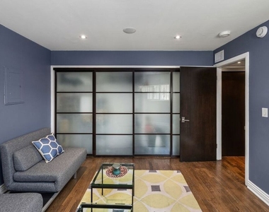 2260 N Cahuenga Boulevard - Photo Thumbnail 12