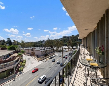 2260 N Cahuenga Boulevard - Photo Thumbnail 34