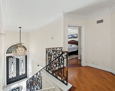 204 Foothill Road - Photo Thumbnail 19