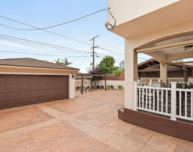 6416 W 83rd Street - Photo Thumbnail 30