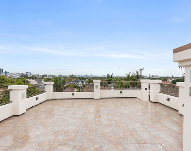 6416 W 83rd Street - Photo Thumbnail 24