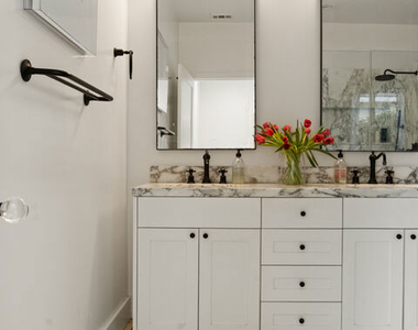 327 N Edinburgh Avenue - Photo Thumbnail 41
