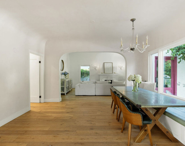 327 N Edinburgh Avenue - Photo Thumbnail 27