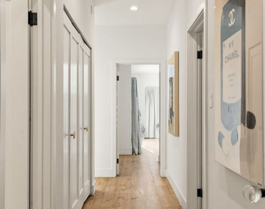 327 N Edinburgh Avenue - Photo Thumbnail 33