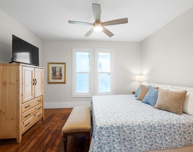 2251 Brant Street - Photo Thumbnail 17