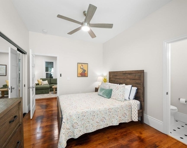 2251 Brant Street - Photo Thumbnail 15