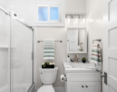 2251 Brant Street - Photo Thumbnail 12