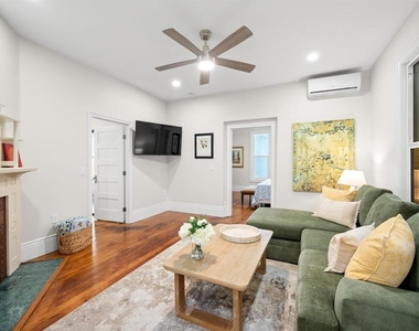 2251 Brant Street - Photo Thumbnail 3
