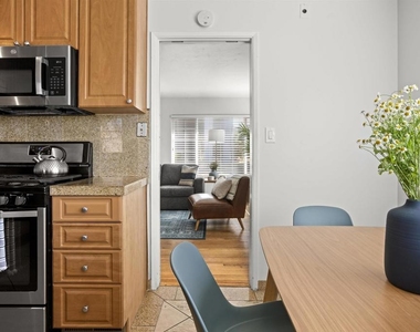 4614 Saratoga Ave - Photo Thumbnail 15
