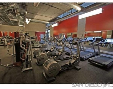 321 10th Ave - Photo Thumbnail 33