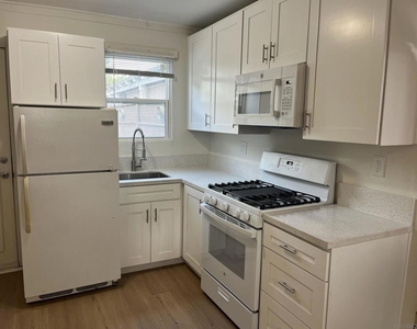 3610 N 44th - Photo Thumbnail 3