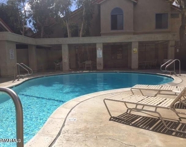 2360 Archwood Lane - Photo Thumbnail 12