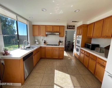 4708 Via Cupertino - Photo Thumbnail 10