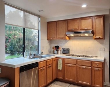 4708 Via Cupertino - Photo Thumbnail 11