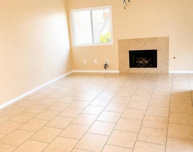 47395 Monroe St, Unit#286 - Photo Thumbnail 2