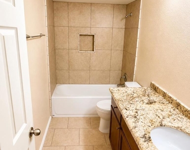 47395 Monroe St, Unit#286 - Photo Thumbnail 9