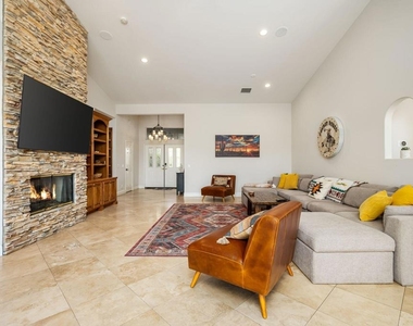45168 Coeur Dalene Drive - Photo Thumbnail 17