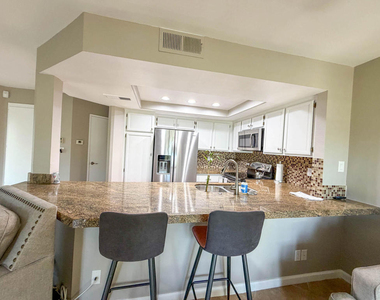 78301 Terra Cotta Court - Photo Thumbnail 7