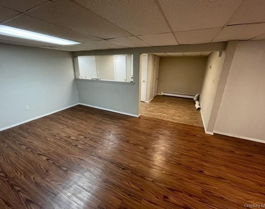 836 Windmill Avenue - Photo Thumbnail 4