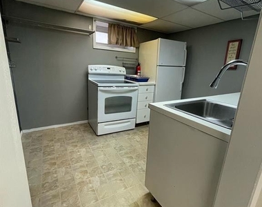 836 Windmill Avenue - Photo Thumbnail 7