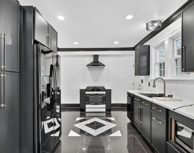 32 Dutchess Terrace - Photo Thumbnail 18