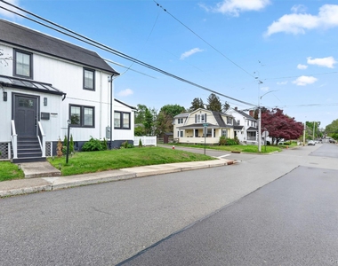 32 Dutchess Terrace - Photo Thumbnail 1