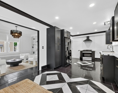 32 Dutchess Terrace - Photo Thumbnail 16