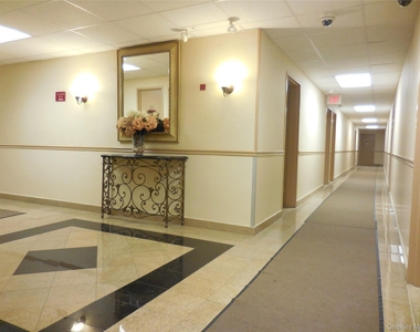 101 Jackson Avenue - Photo Thumbnail 5