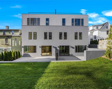 156 Palisade Street - Photo Thumbnail 14