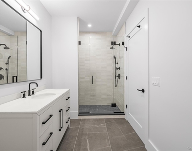 156 Palisade Street - Photo Thumbnail 8