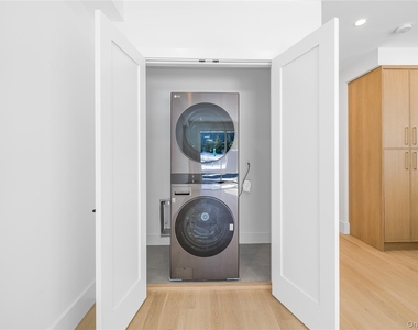 156 Palisade Street - Photo Thumbnail 10