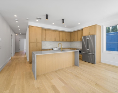 156 Palisade Street - Photo Thumbnail 1