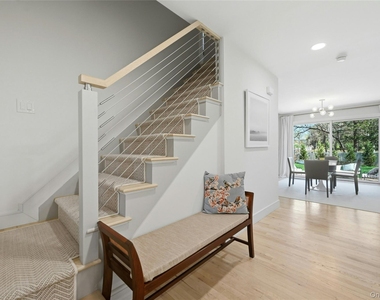875 Deerfoot Path - Photo Thumbnail 18