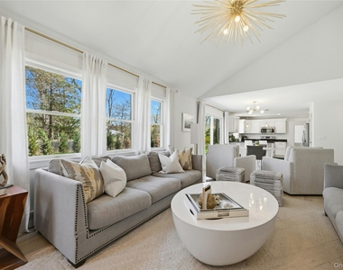 875 Deerfoot Path - Photo Thumbnail 16
