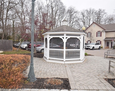 18 Garden Way - Photo Thumbnail 17