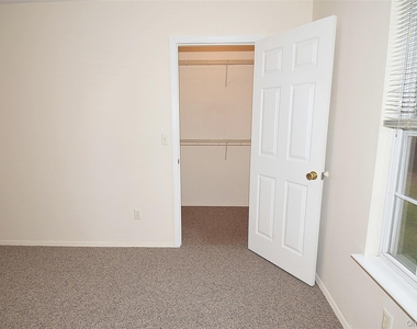 18 Garden Way - Photo Thumbnail 14