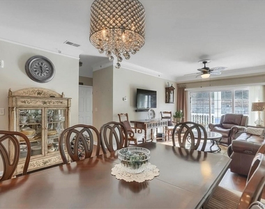 2814 Bennington Drive - Photo Thumbnail 8
