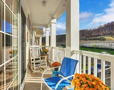 2814 Bennington Drive - Photo Thumbnail 23