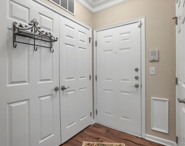2814 Bennington Drive - Photo Thumbnail 21