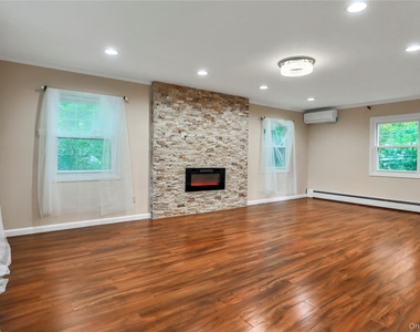 40 Seabrook Lane - Photo Thumbnail 1